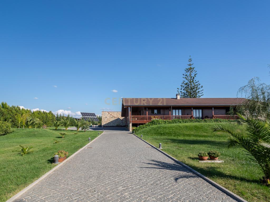 Moradia Isolada em Sarilhos Grandes com Vista para o Rio e Jardim Privado - Image 91